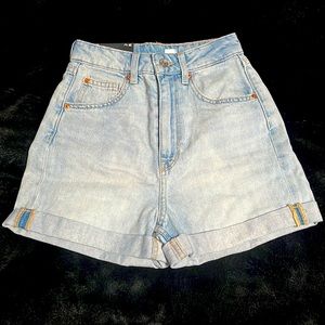 H&M High Waist Mom Shorts